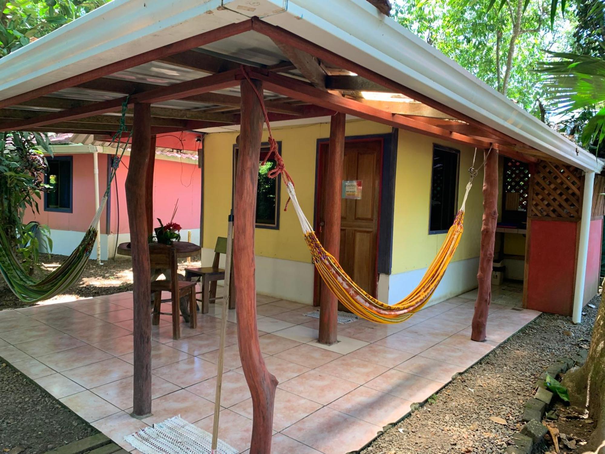 Hotel Brigitte´s Ranch Cahuita Exterior foto