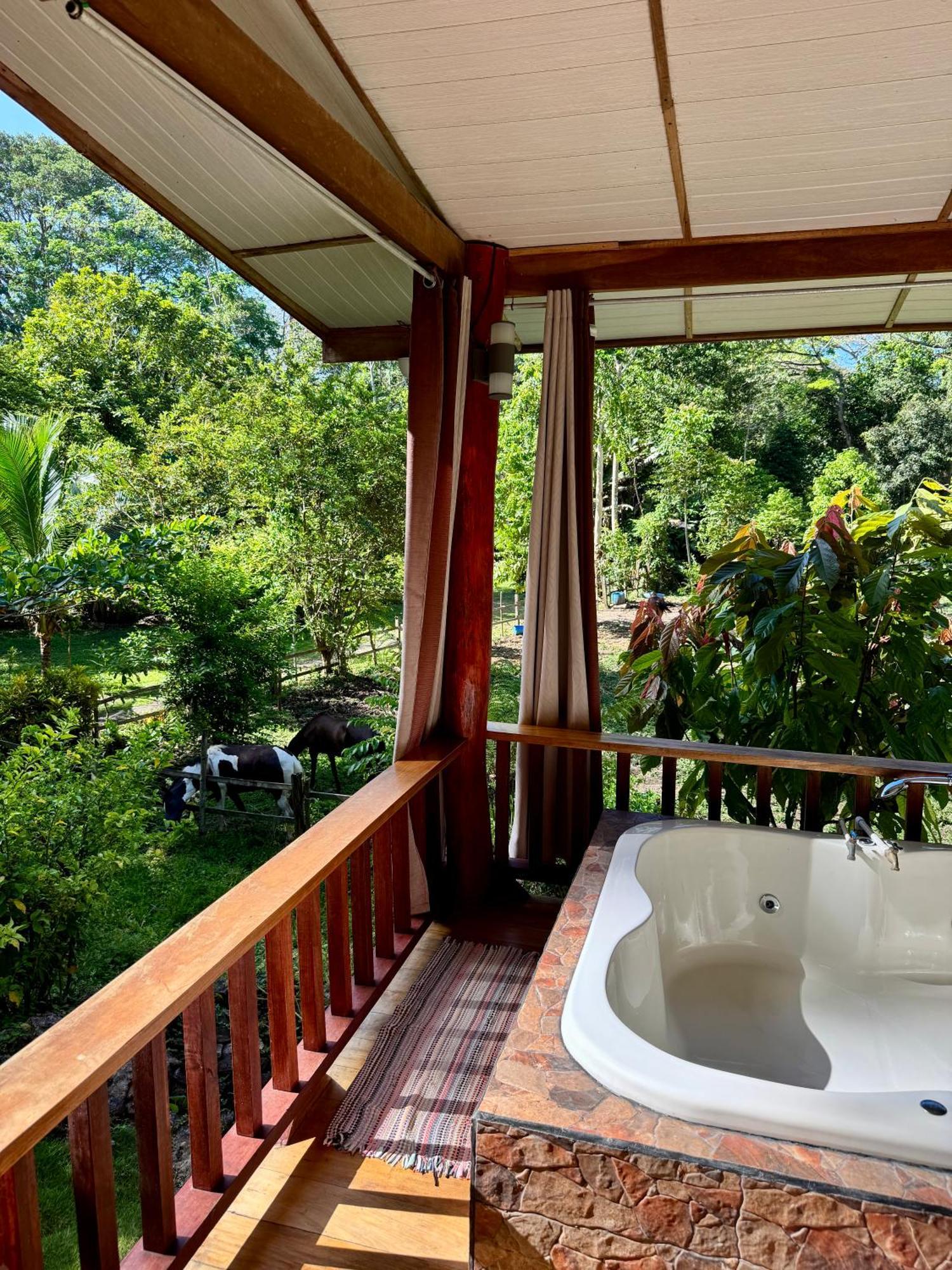 Hotel Brigitte´s Ranch Cahuita Exterior foto